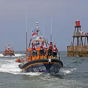 Popular Themes Collection: RNLI