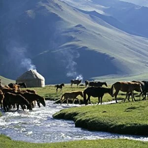 Asia Premium Framed Print Collection: Kyrgyzstan