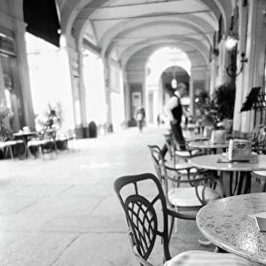 : Cafe Tables and Chairs