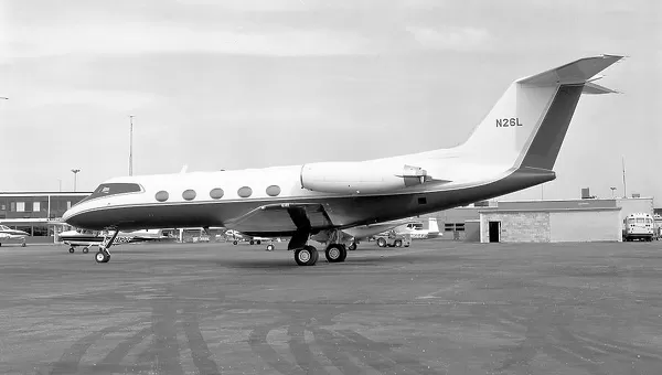 Grumman G-1159 Gulfstream II N26L (msn 36) Our beautiful Wall Art and ...