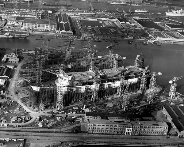 SS Canberra in Harland and Wolff Belfast Shipyard 1960