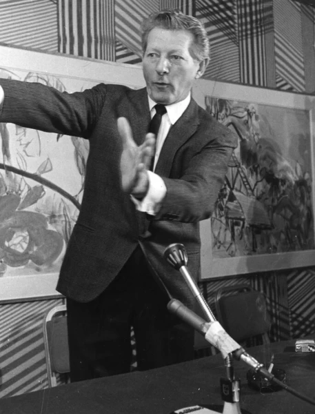 Danny Kaye at press conference in Paris, France - 24th November 1966