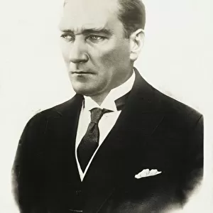 Popular Themes Canvas Print Collection: Ataturk