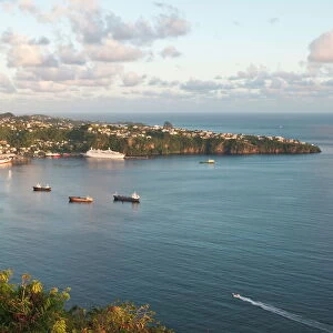 Saint Vincent and the Grenadines Pillow Collection: Kingstown