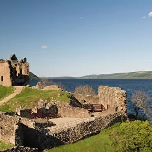 Lakes Jigsaw Puzzle Collection: Loch Ness