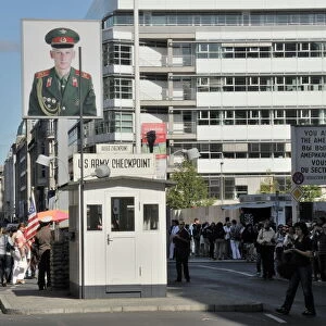 Berlin Wall Framed Print Collection: Checkpoint Charlie