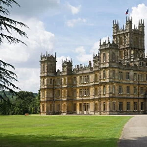 Popular Themes Pillow Collection: Highclere Castle