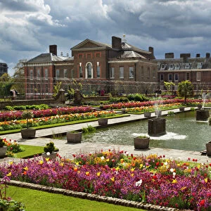 Sights Jigsaw Puzzle Collection: Kensington Palace