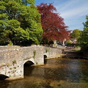 Derbyshire Jigsaw Puzzle Collection: Ashford in the Water