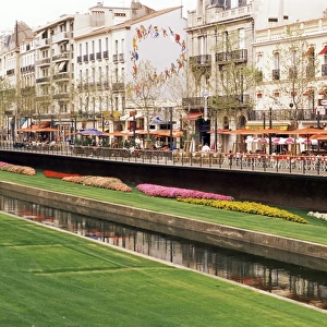 River Basse, Perpignan, Pyrenees-Orientale, Languedoc-Roussillon, France, Europe