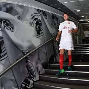 Arsenal Legends vs Real Madrid Legends: A Clash of Football Greats at Bernabeu, 2018