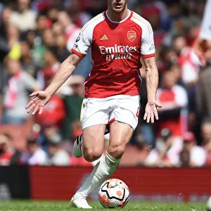 Declan Rice in Action: Arsenal vs. Nottingham Forest, Premier League 2023-24