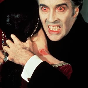 Movie Posters Jigsaw Puzzle Collection: Dracula
