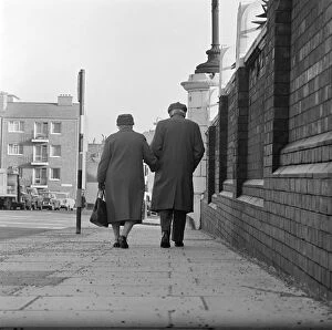 Love is... Photographic Print Collection: Elderly couple a066020
