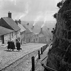 John Gay Collection (1945-1990) Mouse Mat Collection: Gold Hill, Shaftesbury, Dorset a091482