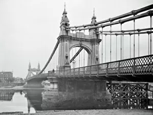 Related Images Jigsaw Puzzle Collection: Hammersmith Bridge CC73_00254