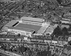 Historic Images 1920s to 1940s Photographic Print Collection: Highbury Stadium, Arsenal AFL03_aerofilms_r2245