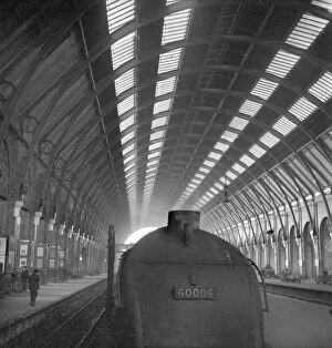 Stations Fine Art Print Collection: Kings Cross Station a072950