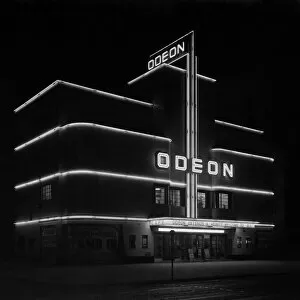 John Hills Premium Framed Print Collection: Odeon Cinema, Balham Hill BB87_03782