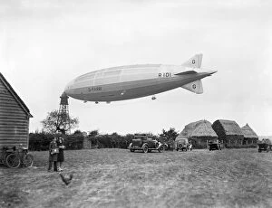 Related Images Collection: R101 at Cardington EPW029993