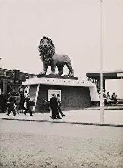 The 1950s Jigsaw Puzzle Collection: South Bank Lion JRU01_01_129