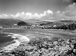 Bigbury-on-Sea Framed Print Collection: Challaborough Cove, near Bigbury-on-Sea, Devon, September 1935