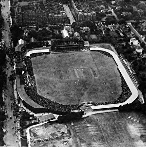 Cricket Fine Art Print Collection: Aerial View of Lords Cricket Ground, London, 1921