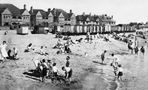 Beach scenes Collection: Beach scene, Walton-on-the-Naze, Essex