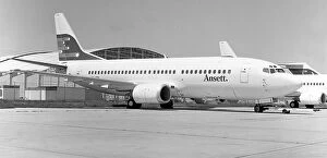 Boeing 737 Photographic Print Collection: Boeing 737-377 VH-CZI