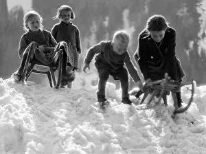 Position Collection: Children Sledging