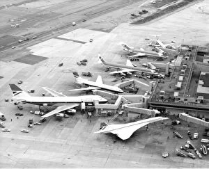 Boeing 747 Jigsaw Puzzle Collection: Concorde G-BOa a Boeing 747 and a VC10