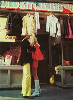 Fashion Jigsaw Puzzle Collection: Couple kissing outside Carnaby Street boutique