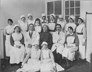 Nursing Metal Print Collection: Formal group of ward staff, St Peters Hospital