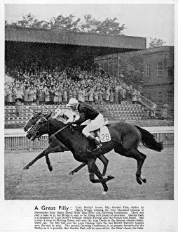 War Time Collection: Garden Path winning the Two Thousand Guineas at Newmarket