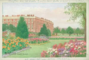 17 Sep 2018 Canvas Print Collection: The Gardens, Hampton Court Palace, London Parks