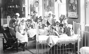 Nursing Canvas Print Collection: Group of nurses and children, Royal Victoria Hospital
