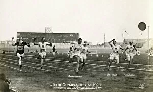 Sport Photo Mug Collection: Harold Abrahams wins 100m - 1924 Olympics