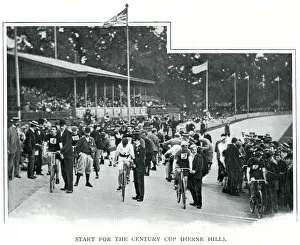 Cycling Poster Print Collection: Herne Hill Velodrome, cyclists ready to start 1900