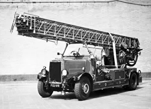 Hose Collection: LCC-LFB Leyland Metz 100 foot turntable ladder