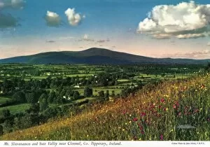 Hinde Collection: Mt. Slievenamon and Suir Valley near, Clonmel, Co Tipperary