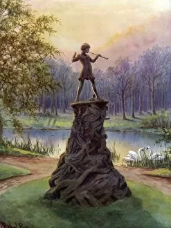 Fictional Collection: Peter Pan statue in Kensington Gardens