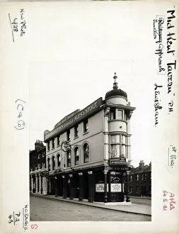 Lewisham Collection: Photograph of Mid Kent Tavern, Lewisham, London