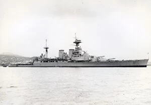 Ww 2 Collection: Royal Navy Battlecruiser HMS Hood
