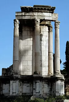 Temples Canvas Print Collection: Temple of Vesta. Rome. Italy