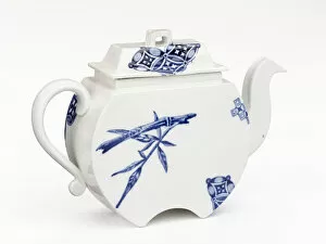 Geffrye Museum Metal Print Collection: Variety teapot and lid