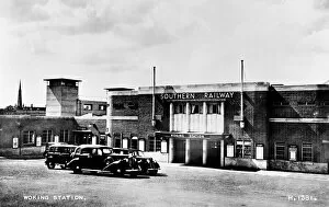 Art Deco Architecture Photo Mug Collection: Woking Railway Station, SW London (Surrey)