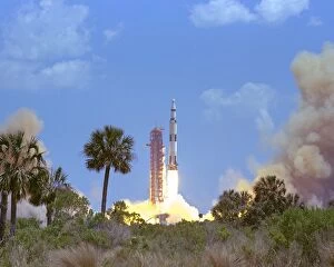 8 Nov 2007 Fine Art Print Collection: Apollo 16 Launch