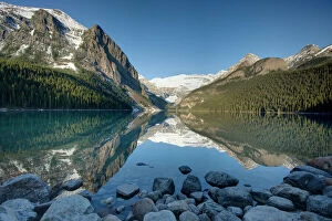 Canadian Rocky Mountain Parks Photo Mug Collection: Lake Louise - Banff National Park - Alberta, Canada LA004120