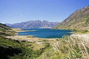 Lakes Collection: New Zealand - Lake Wanaka formed by glacial action 10000 years ago. Wanaka - South Island