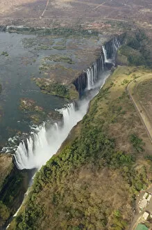 Related Images Tote Bag Collection: Zimbabwe / Zambia - Aerial view of the Zambezi River and the Victoria Falls (1700m wide)